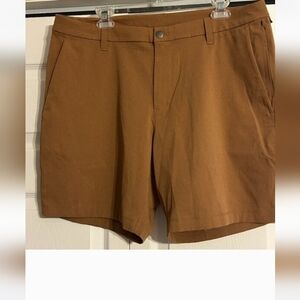 Mens LULULEMON Sz 34 Commission Classic Camel Shorts